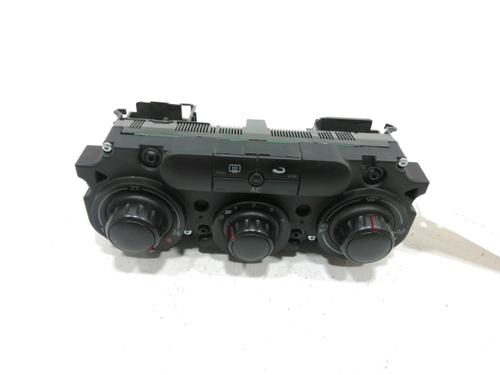 Used Climate control SEAT LEON (1P1) 1.9 TDI (105 hp) 30988661