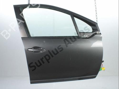 right-front-door-peugeot-2008-i-cu_-2013-32356387 main image