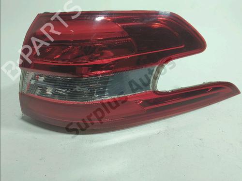 Used Right taillight Right taillight 32334744 32334744