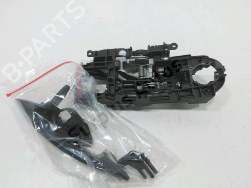 Used Front right exterior door handle BMW 5 (F10) 525 d (204 hp) 30995804