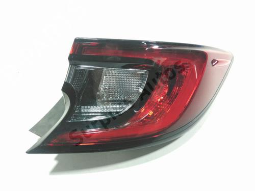 Feu arrière droit TOYOTA COROLLA Hatchback (_E21_, _EA1_, _EH1_) 2.0 Hybrid (MZEH12) (180 hp) 31987269