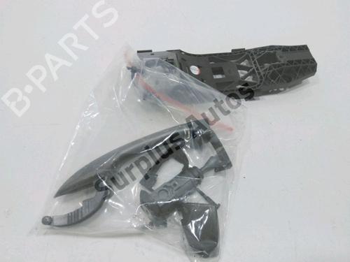 Used Front left exterior door handle VW POLO VI (AW1, BZ1, AE1) 1.0 TSI (95 hp) 30995973