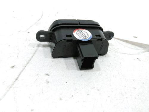 Warning switch ALFA ROMEO MITO (955_) 1.3 MultiJet (955AXH1B, 955AXT1A) | BP37768227I22 - Image 2