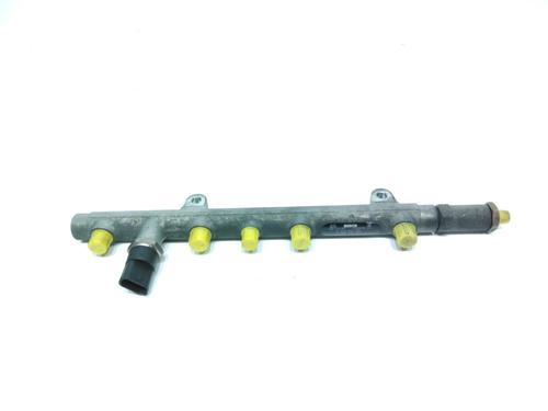 Used Injection rail Injection rail 28221318 28221318