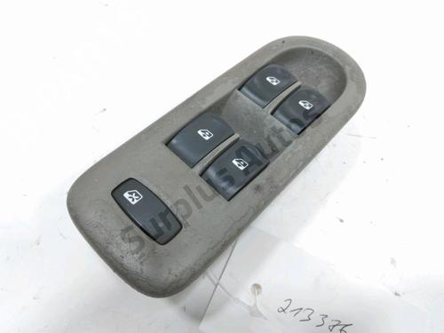 Used Left front window switch RENAULT CLIO III (BR0/1, CR0/1) 1.5 dCi (BR17, CR17) (86 hp) 30999069