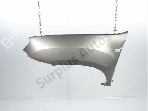 left-front-fenders-dacia-duster-hs_-2010-2011-2012-2013-2014-2015-2016-2017-2018-33231156 main image