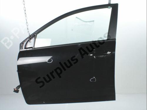 left-front-door-kia-rio-iv-yb-sc-fb-2017-32181519 main image