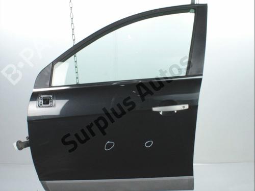Used Left front door CHEVROLET CAPTIVA (C100, C140) 2.2 D 4WD (184 hp) 31327109
