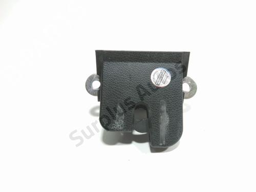 Used Tailgate lock VW POLO V (6R1, 6C1) 1.0 (60 hp) 31163220