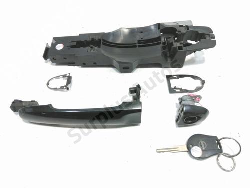 Used Front left exterior door handle Front left exterior door handle 39089109 39089109