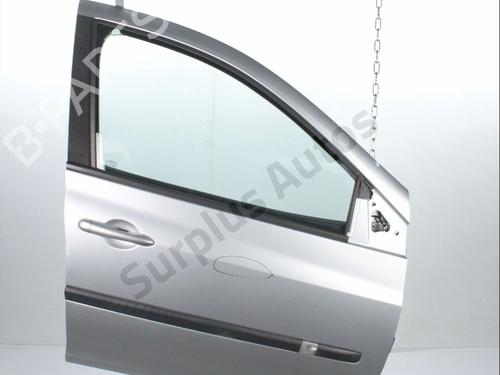 right-front-door-renault-clio-iii-br01-cr01-2005-2006-2007-2008-2009-2010-2011-2012-2013-2014-37168013 main image