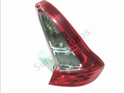 right-taillight-citroen-c4-coupe-la_-2004-2005-2006-2007-2008-2009-2010-2011-2012-2013-33160488 main image