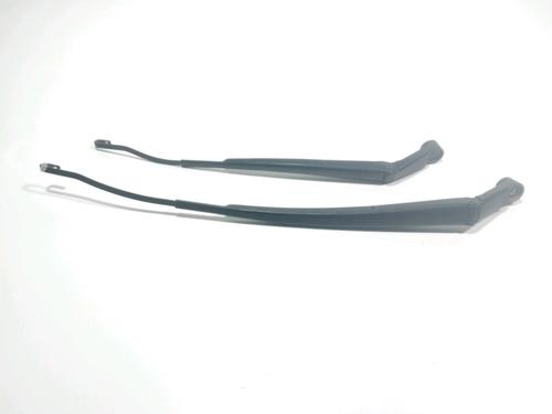 Bras d'essuie-glace avant TOYOTA YARIS (_P9_) 1.4 D-4D (NLP90_, NLP90R) (90 hp) 28271736