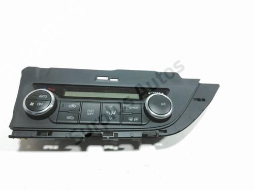 climate-control-toyota-auris-estate-_e18_-2013-2014-2015-2016-2017-2018-32040649 main image