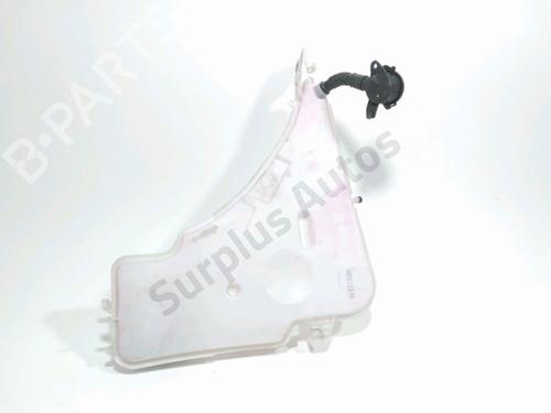 Used Windscreen washer tank BMW 1 (F20) 116 d (116 hp) 30504002