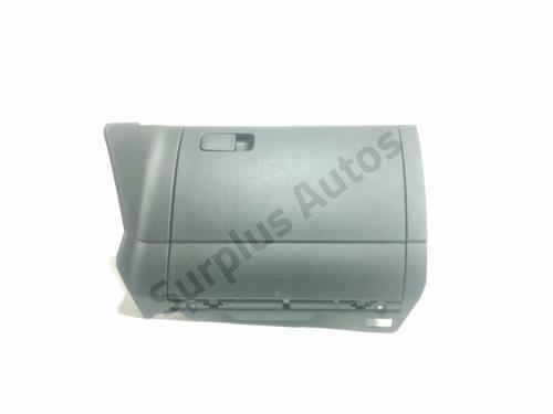 Used Glove box VW GOLF VII (5G1, BQ1, BE1, BE2) 1.6 TDI (90 hp) 28231498