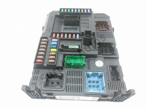 Used Fuse box Fuse box 37658438 37658438