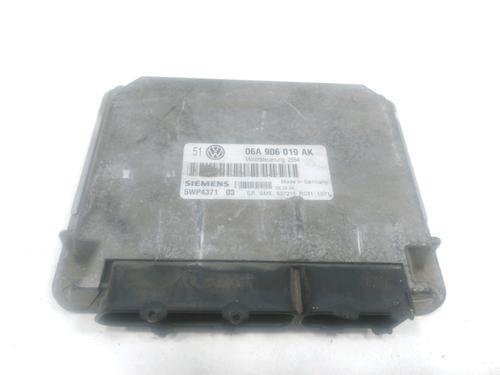 Used Engine control unit (ECU) VW GOLF IV (1J1) 1.6 (100 hp) 30984516