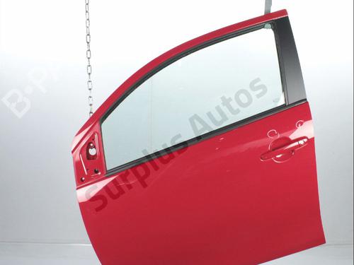 left-front-door-toyota-aygo-_b4_-2014-40252118 main image