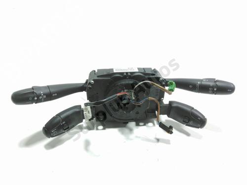 Commandes au volant PEUGEOT 207 (WA_, WC_) 1.6 16V VTi (120 hp) 31868146