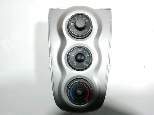 Used Climate control TOYOTA YARIS (_P9_) 1.3 VVT-i (SCP90_, SCP90R) (87 hp) 29857260