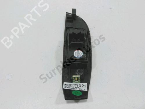 Right rear window switch CHEVROLET MALIBU (V300) 2.0 D | BP37778412I28 - Image 2