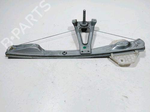 Rudehejsemekanisme Højre bagtil RENAULT CLIO II (BB_, CB_) 1.2 (BB0A, BB0F, BB10, BB1K, BB28, BB2D, BB2H, CB0A,... (58 hp) 28250071