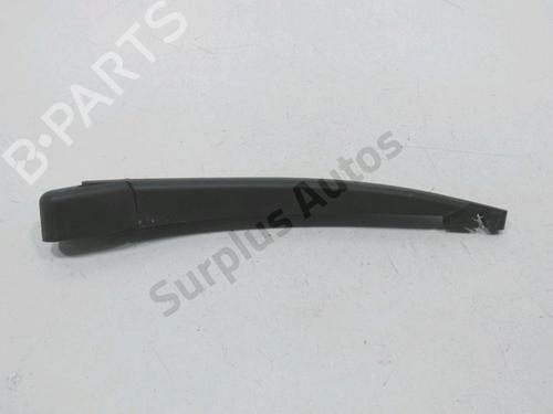 Used Rear windshield wiper arm FORD FIESTA VI (CB1, CCN) 1.4 TDCi (70 hp) 31007427