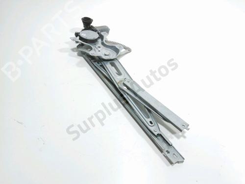 Used Front right window mechanism TOYOTA YARIS (_P13_) 1.3 (NSP130_, NSP130) (99 hp) 32488531