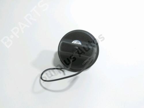 Tankdæksel RENAULT CLIO III Grandtour (KR0/1_) 1.5 dCi (88 hp) 31938548