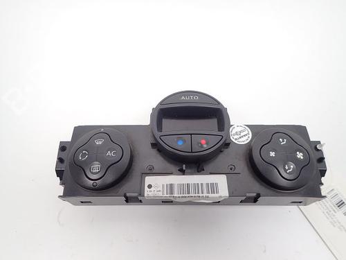 Used Climate control RENAULT MEGANE II Estate (KM0/1_) 1.5 dCi (KM02, KM13) (101 hp) 30988314