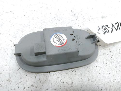 Interior roof light RENAULT CLIO II (BB_, CB_) 1.2 (BB0A, BB0F, BB10, BB1K, BB28, BB2D, BB2H, CB0A,... | BP31003085I8