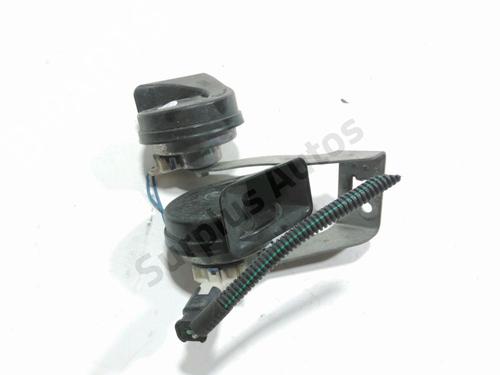 Horn PEUGEOT 308 II (LB_, LP_, LW_, LH_, L3_) 1.2 THP 110 (110 hp) 32260691