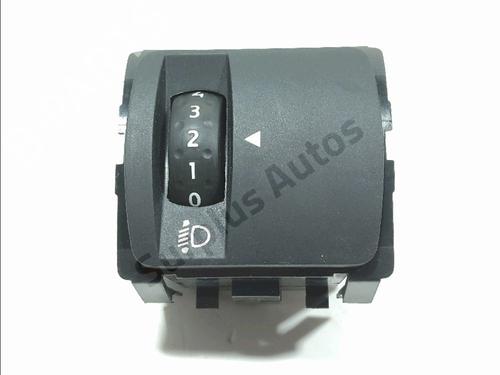 Hovedlysbryter Hovedlysbryter RENAULT GRAND SCÉNIC IV (R9_) 1.7 Blue dCi 150 (R9A7, R9A8) (150 hp) 37017576 37017576