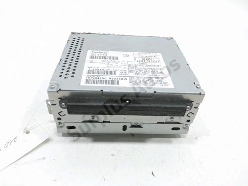 Used Radio VOLVO XC70 II (136) 2.4 D (175 hp) 30992027