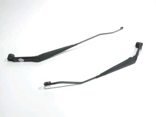 Used Front windshield wiper arm SMART FORFOUR (454) 1.3 (454.031) (95 hp) 28271964