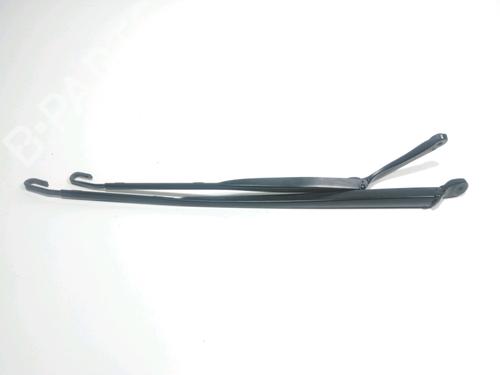Used Front windshield wiper arm RENAULT LAGUNA II (BG0/1_) 1.8 16V (BG04, BG0B, BG0C, BG0V) (117 hp) 28271830