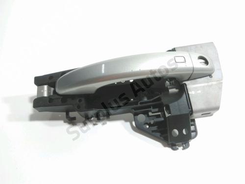 front-left-exterior-door-handle-audi-a4-b8-avant-8k5-2007-2008-2009-2010-2011-2012-2013-2014-2015-2016-2017-30475318 main image