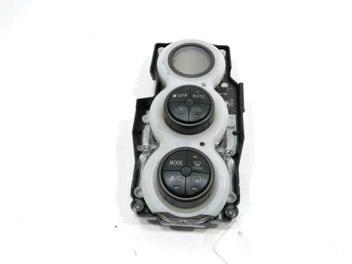 Used Climate control TOYOTA YARIS (_P9_) 1.4 D-4D (NLP90_, NLP90R) (90 hp) 30988582