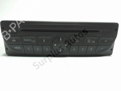 Used Radio RENAULT KANGOO / GRAND KANGOO II (KW0/1_) 1.5 dCi 90 (KW05, KW08, KW0G, KW11) (90 hp) 30741982
