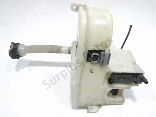 Used Windscreen washer tank Windscreen washer tank LEXUS IS II (_E2_) 220d (ALE20) (177 hp) 34232925 34232925