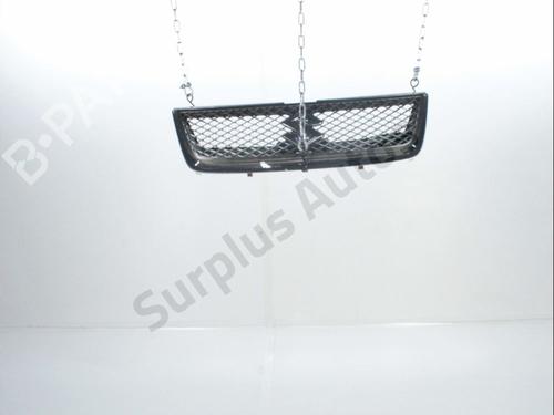 Used Grille SUZUKI GRAND VITARA II (JT, TE, TD) 1.9 DDiS All-wheel Drive (JT419, TD44, JB419WD, JB419XD,... (129 hp) 28235554