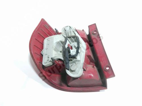 Right taillight SKODA YETI (5L) 2.0 TDI 4x4 | BP37788535C35 - Image 2