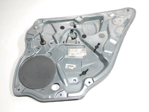 Rudehejsemekanisme Højre bagtil VW POLO IV (9N_, 9A_) 1.4 16V (75 hp) 28250131