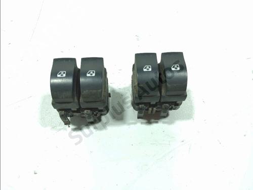 Used Left front window switch Left front window switch RENAULT SCÉNIC II (JM0/1_) 1.5 dCi (JM1E, JM16) (106 hp) 34616942 34616942