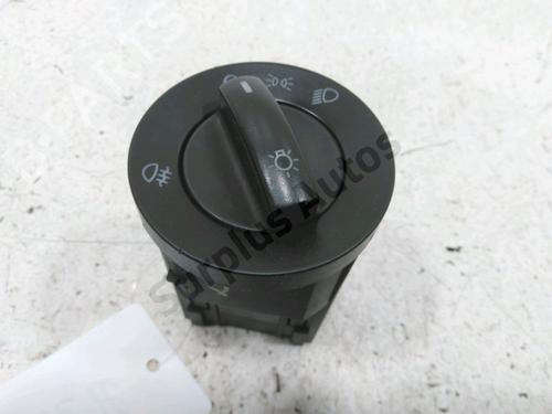 Used Headlight switch VW POLO IV (9N_, 9A_) 1.2 12V (64 hp) 30990413