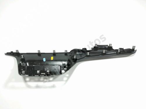Middle console PEUGEOT 208 I (CA_, CC_) 1.4 HDi | BP28231630I22 