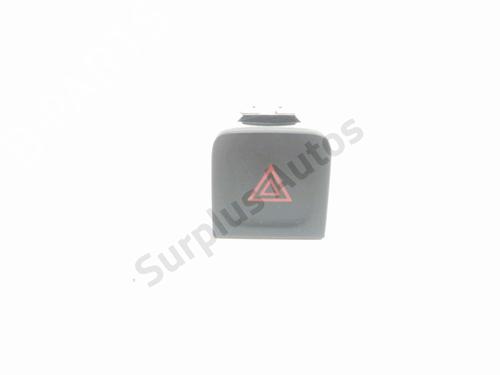 Used Warning switch RENAULT KADJAR (HA_, HL_) 1.5 dCi 110 (HLA3) (110 hp) 28229462
