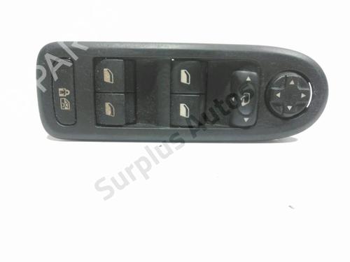 Used Left front window switch PEUGEOT 308 I (4A_, 4C_) 1.6 HDi (92 hp) 29008476