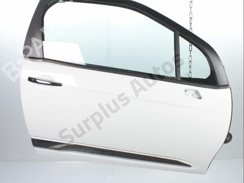 Used Right front door Right front door CITROËN DS3 (SA_) 1.6 VTi 120 (120 hp) 36402636 36402636